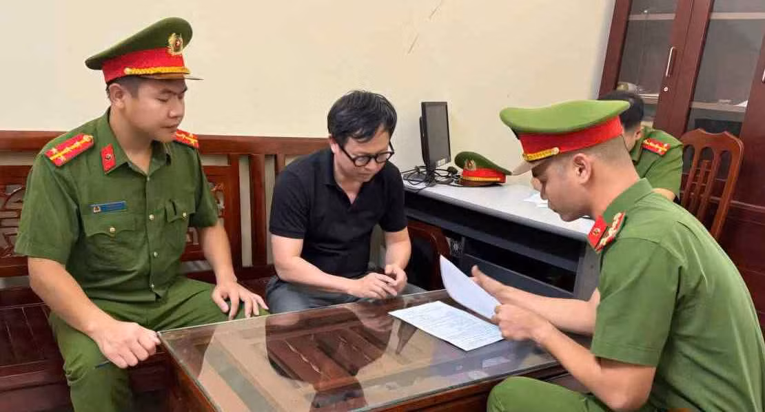 Tổng Biên tập cùng thuộc cấp cưỡng đoạt hàng chục tỷ đồng thông qua chương trình “Cây Chổi Vàng