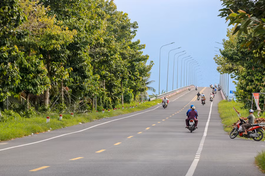 Xuôi về Miệt Thứ -0