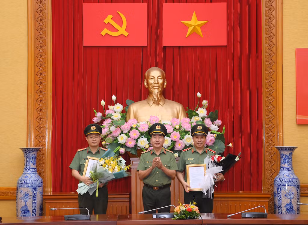 Công bố quyết định thành lập Nhà hát Hồ Gươm -0