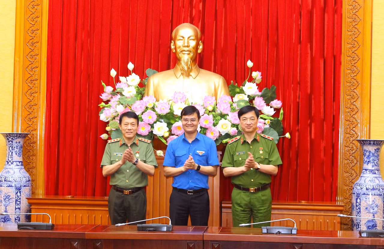 Xây dựng xã hội lành mạnh, an ninh, an toàn để thanh niên đóng góp tích cực phát triển kinh tế -1