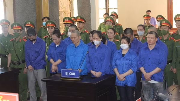 Mua bán, tàng trữ trái phép chất ma túy, 10 bị cáo bị tuyên tử hình