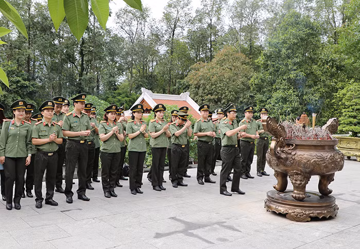 Cục Đối ngoại về nguồn tại Khu di tích lịch sử Đá Chông -0