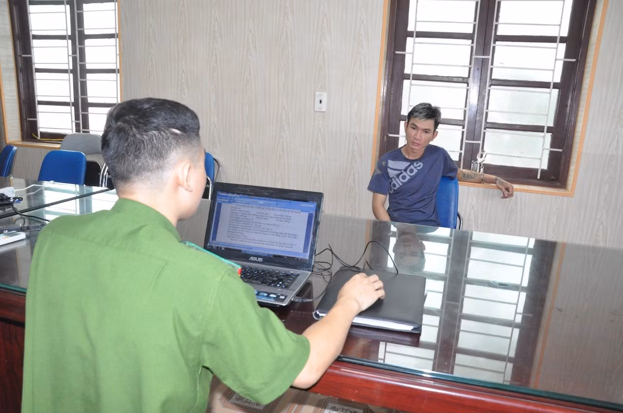 Hai đối tượng cướp tiệm vàng Đức Nam khai gì tại cơ quan Công an? -0