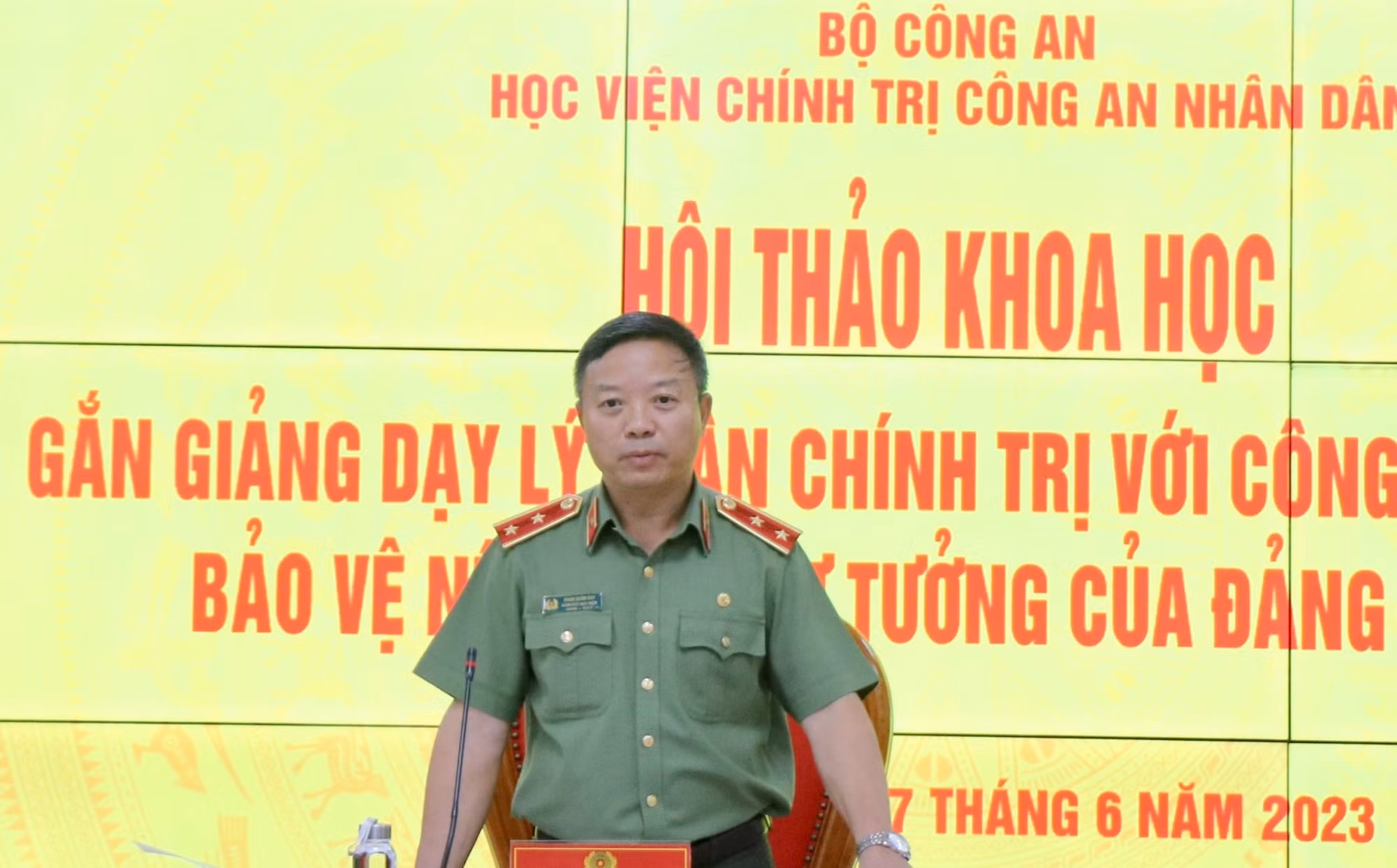 Nâng cao chất lượng giảng dạy lý luận chính trị đáp ứng yêu cầu nhiệm vụ trong tình hình mới -0