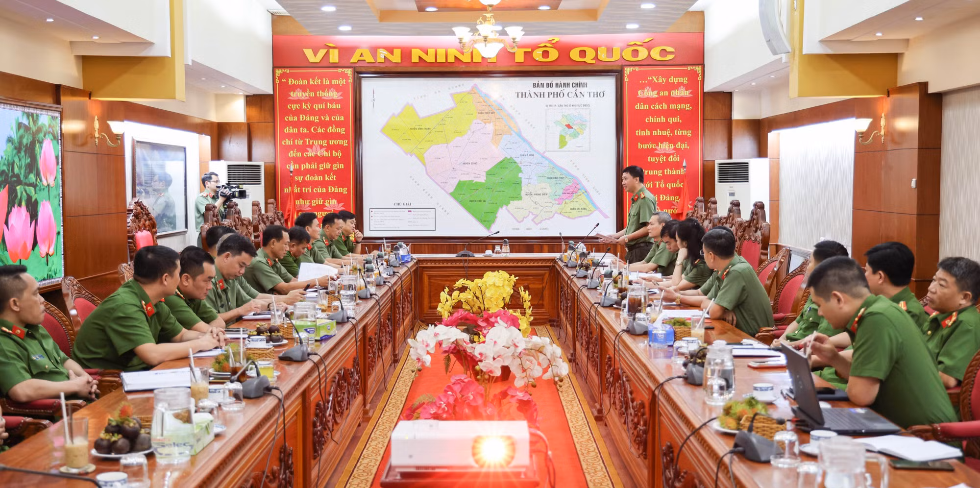 Trao đổi kinh nghiệm thực hiện Nghị quyết 12 của Bộ Chính trị và Đảng ủy Công an trung ương -0