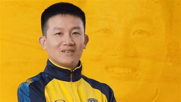 Sông Lam Nghệ An bất ngờ thay HLV