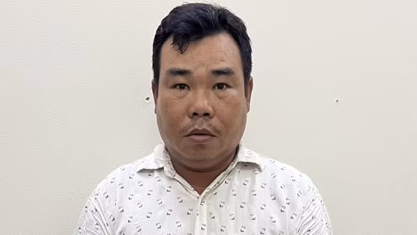 Giết người vì bị đòi tiền nợ ghi đề