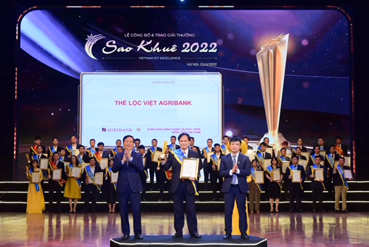 Thẻ Agribank Lộc Việt giành Giải thưởng Sao Khuê 2022 -0
