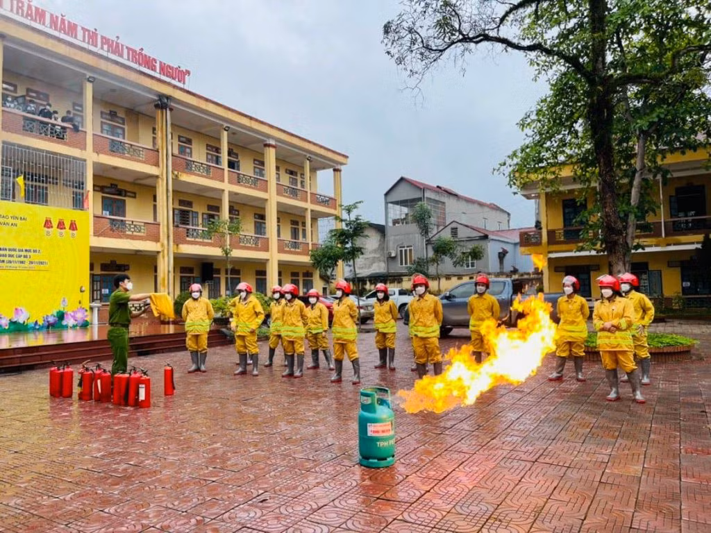 Ra mắt mô hình Trường học an toàn phòng cháy, chữa cháy và cứu nạn, cứu hộ -0