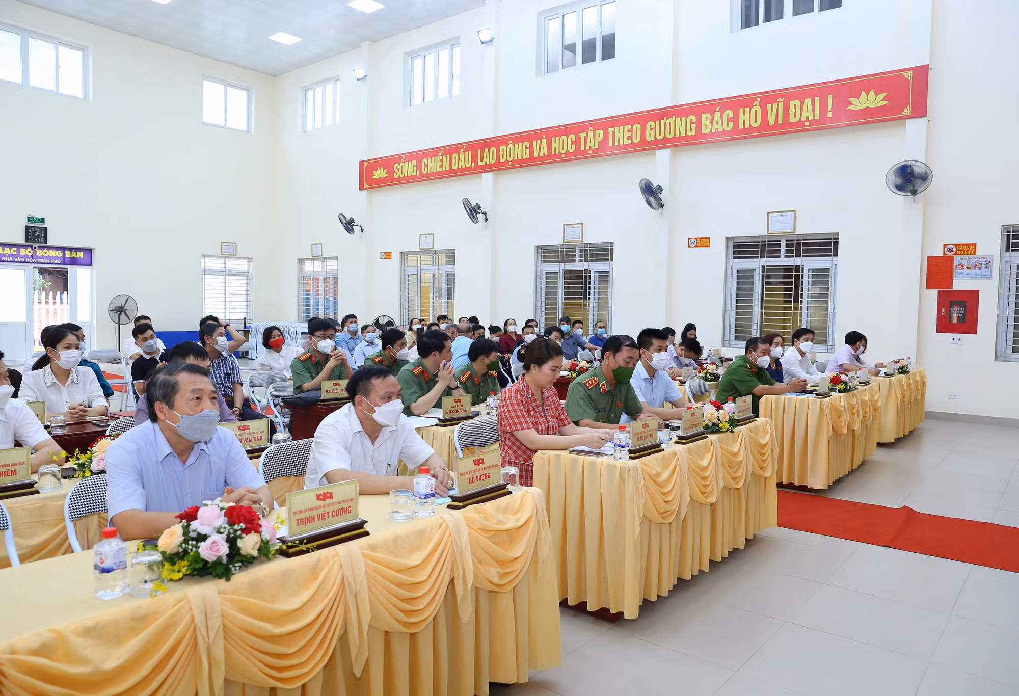 Thứ trưởng Trần Quốc Tỏ tiếp xúc cử tri phường Đông Ngàn, Từ Sơn, Bắc Ninh -0