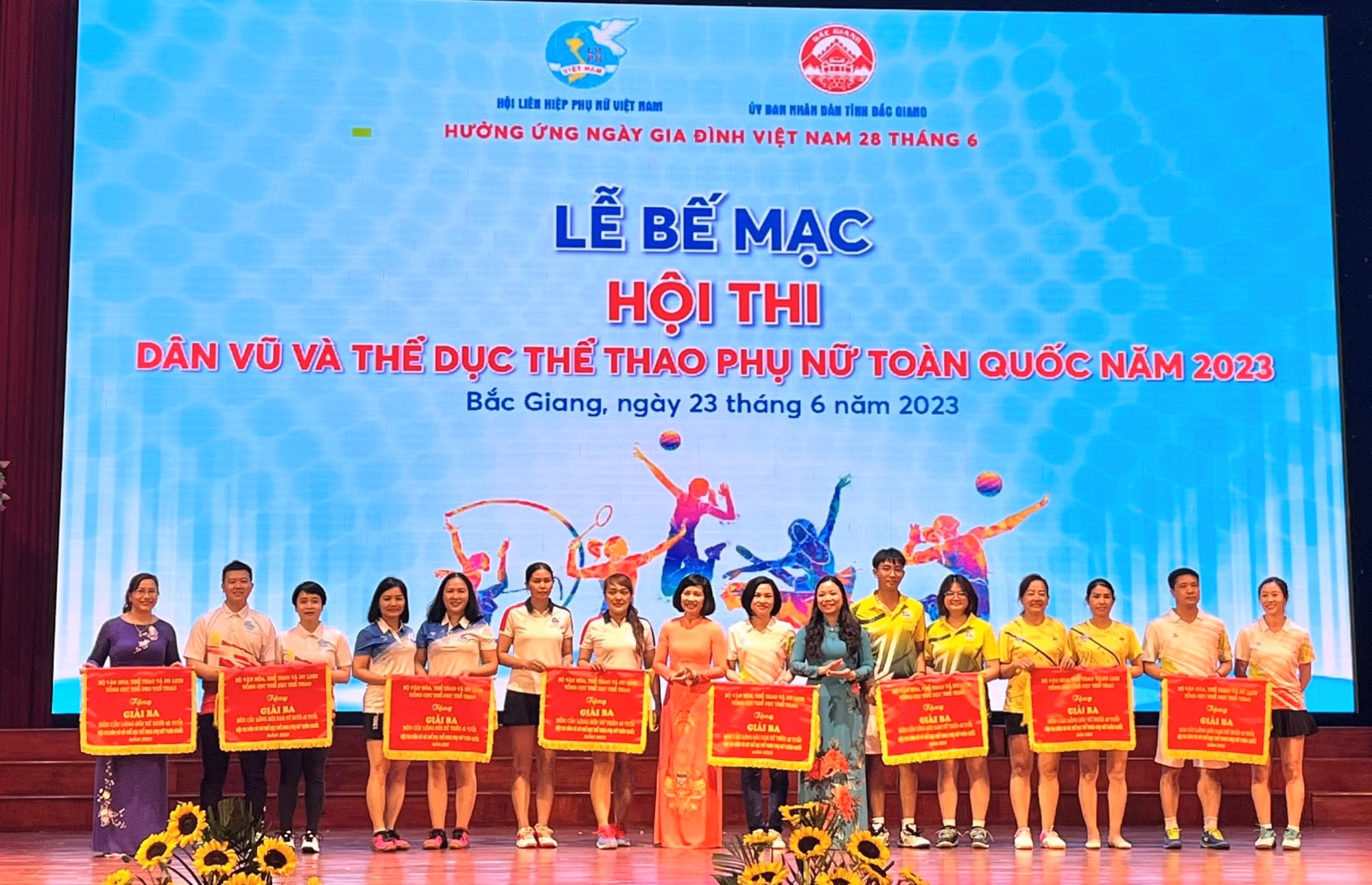 Hội Phụ nữ Bộ Công an đoạt Giải Ba toàn đoàn Hội thi dân vũ và thể dục thể thao phụ nữ toàn quốc năm 2023 -0