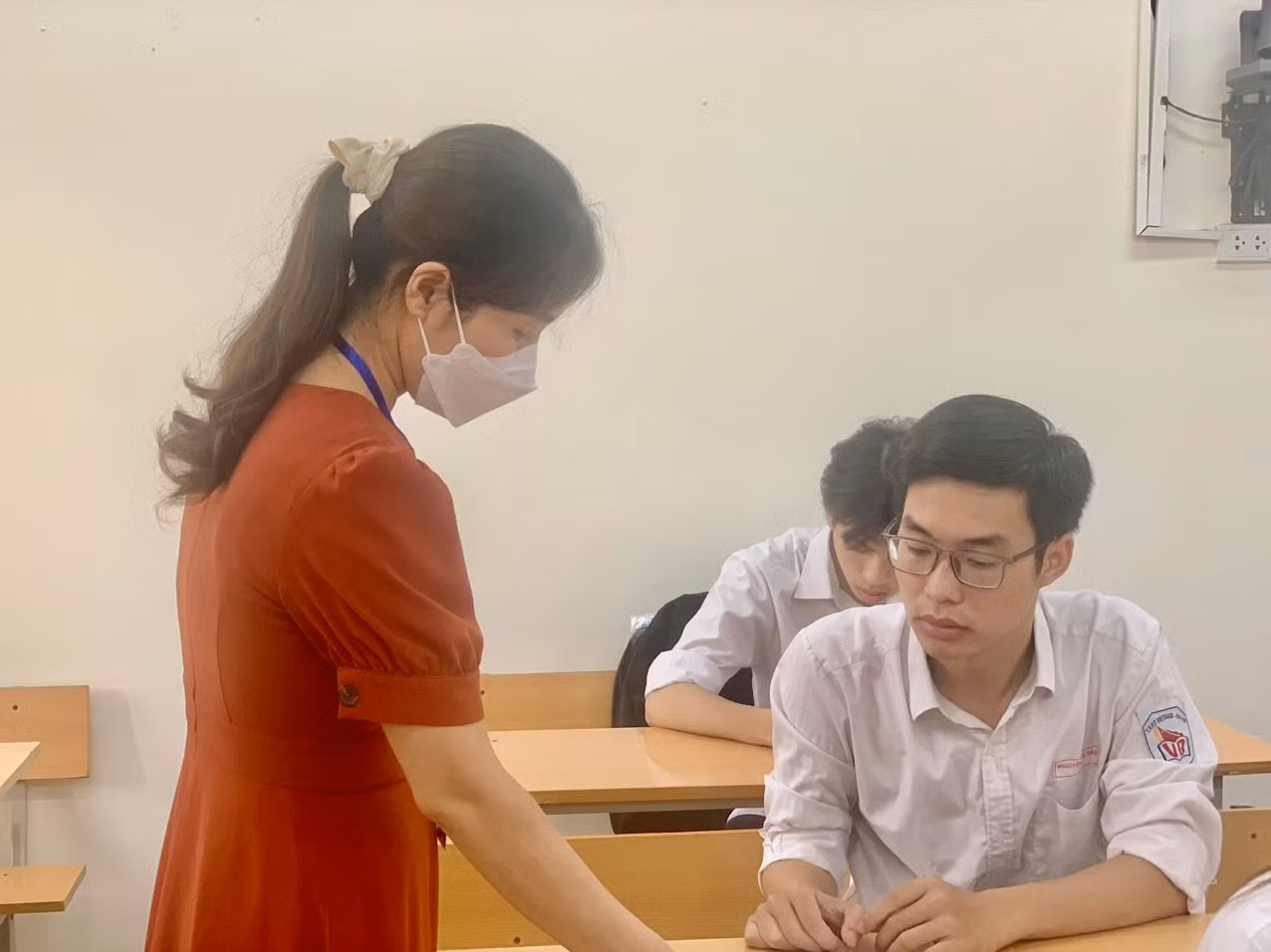11 thí sinh vi phạm quy chế trong buổi thi đầu tiên -0