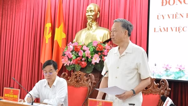 Đại tướng Tô Lâm làm việc với Ban thường vụ Tỉnh uỷ Đắk Lắk