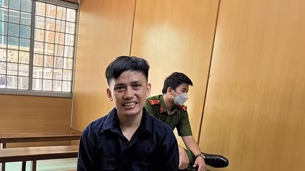 Lãnh án vì bán đất bằng các văn tự giả