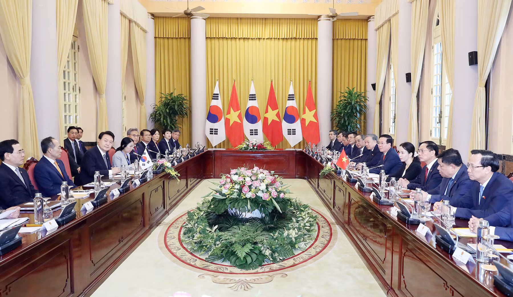 Chủ tịch nước Võ Văn Thưởng chủ trì Lễ đón chính thức Tổng&nbsp;thống Hàn Quốc Yoon Suk Yeol -0