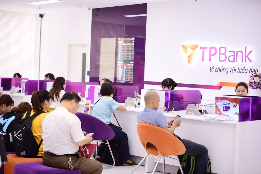 Sau Tết, lãi suất đồng loạt tăng -0