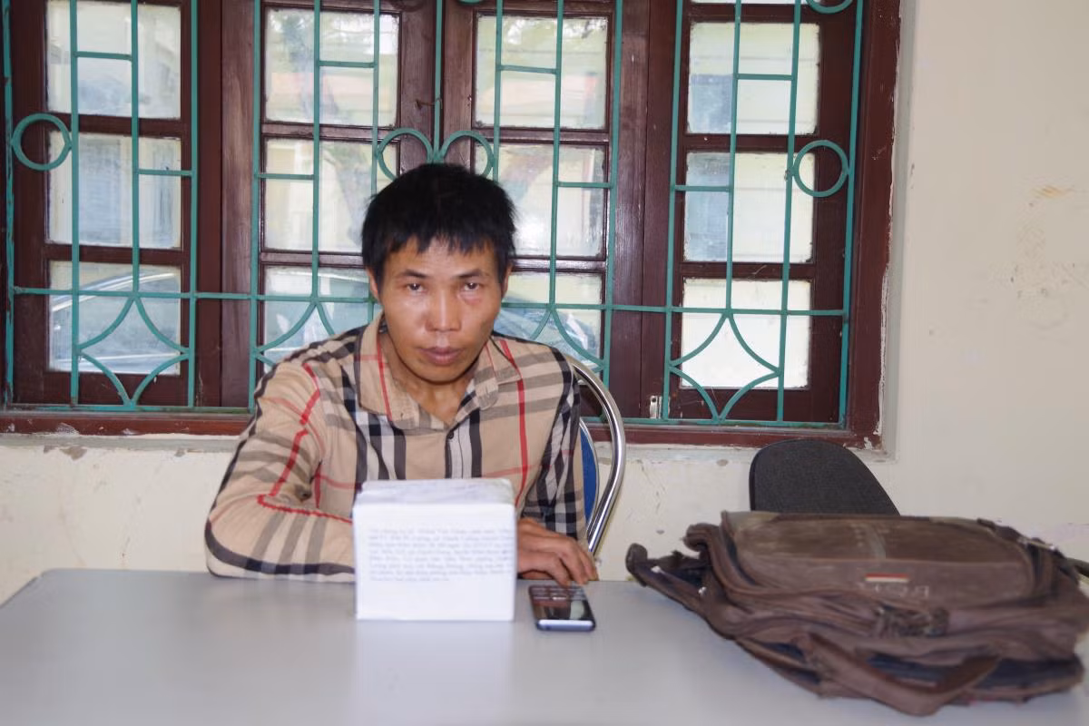 Bắt đối tượng mua bán 1.000 viên ma túy tổng hợp và 400 gram heroin -0