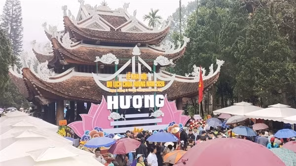 Để các điểm đến du lịch không rơi vào cảnh quá tải