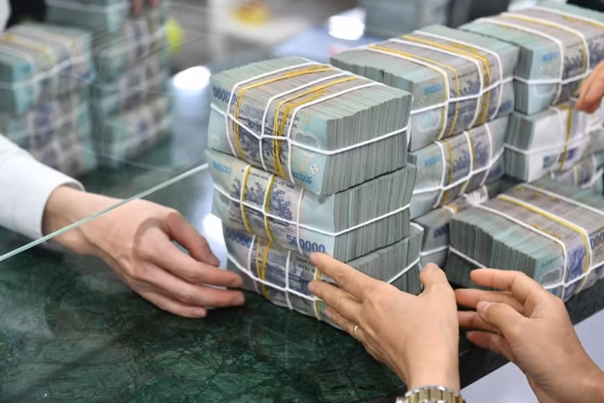 Sau Tết, lãi suất đồng loạt tăng -0