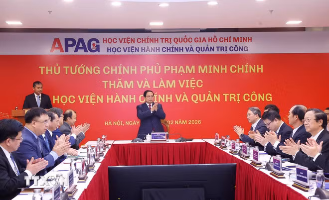 Thủ tướng: Quản trị hành chính công giữ vị trí bản lề trong toàn bộ tiến trình phát triển -0
