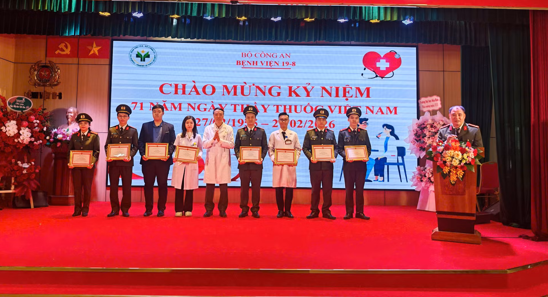 Nâng cao chất lượng ngoại ngữ cho đội ngũ y bác sĩ, đáp ứng hội nhập quốc tế -0