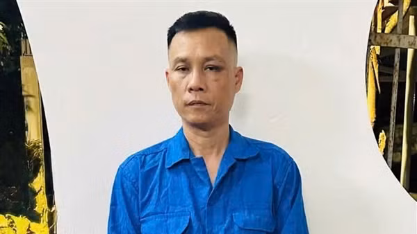Khởi tố, tạm giam 2 bị can hành hung bạn gái