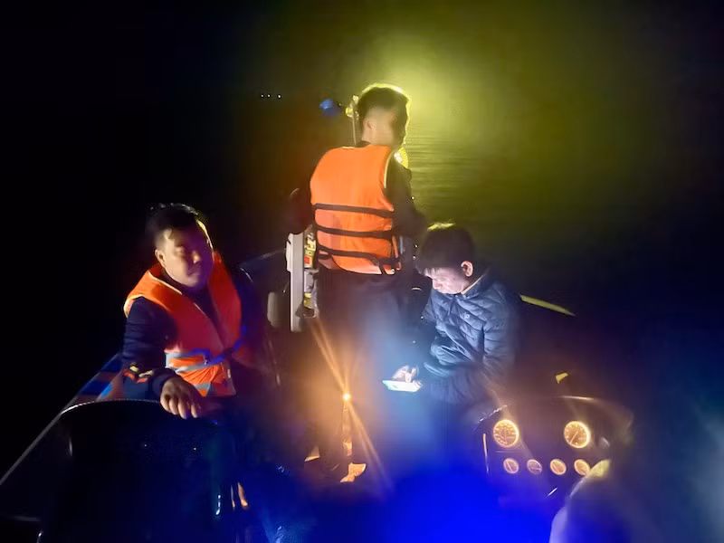 500 người gồm Công an, Quân đội, người dân đang tích cực tìm kiếm 6 nạn nhân bị mất tích -2