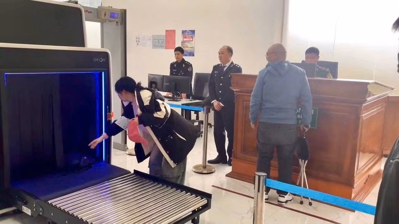 Hải quan thông quan hơn 4.000 lượt du khách tại Thác Bản Giốc đầu Xuân 2026 -3