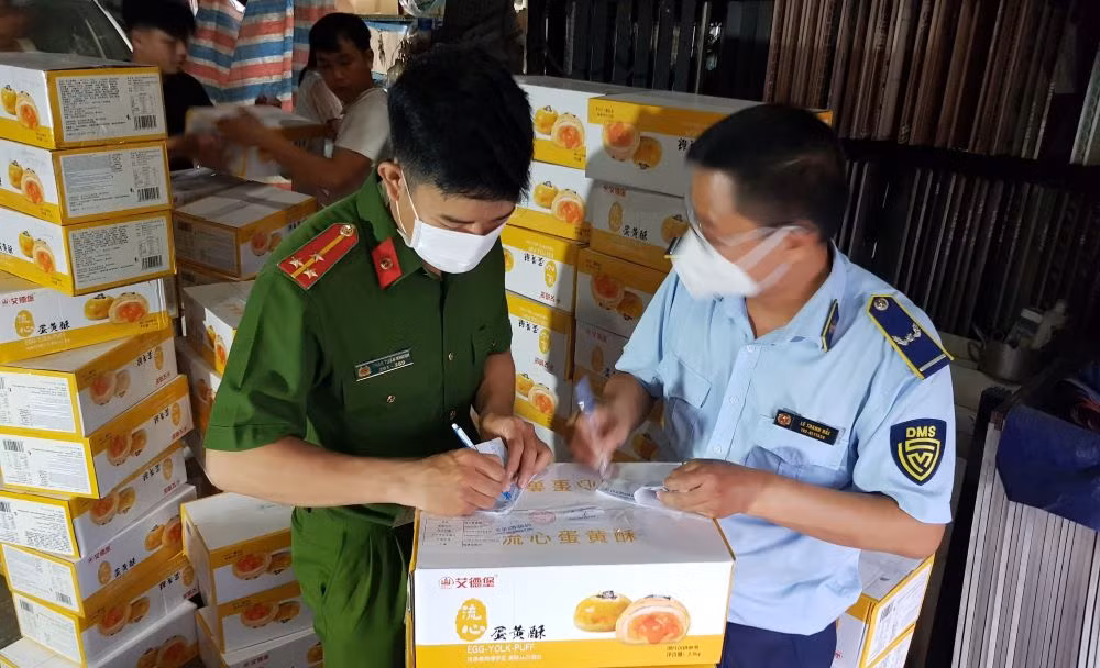 Bắt giữ hàng lậu, hàng giả hơn 41 tỷ đồng -0