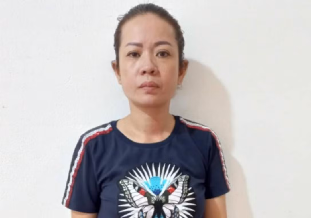 Tạm giữ người phụ nữ cho vay lãi nặng -0
