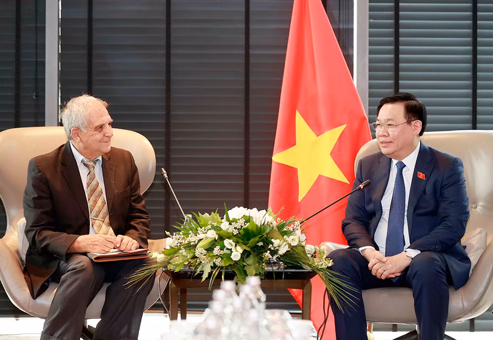 Thắt chặt quan hệ hữu nghị, hợp tác truyền thống Việt Nam - Bulgaria -0