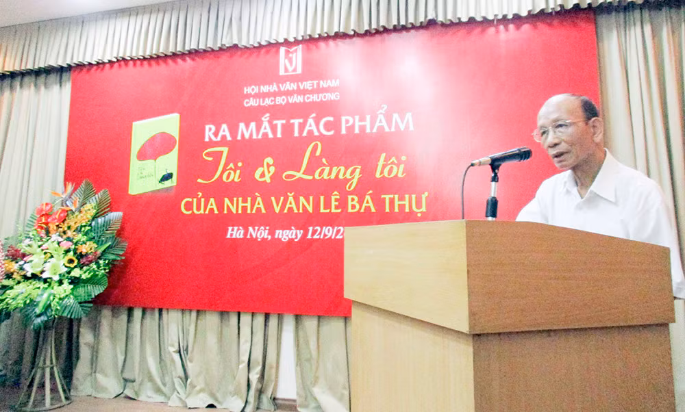 le ba thu - ra mat toi va lang toi.jpg -0