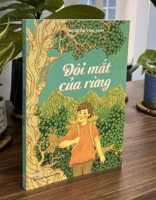 ảnh 2 cuốn sách đôi mắt của rừng.jpg -1