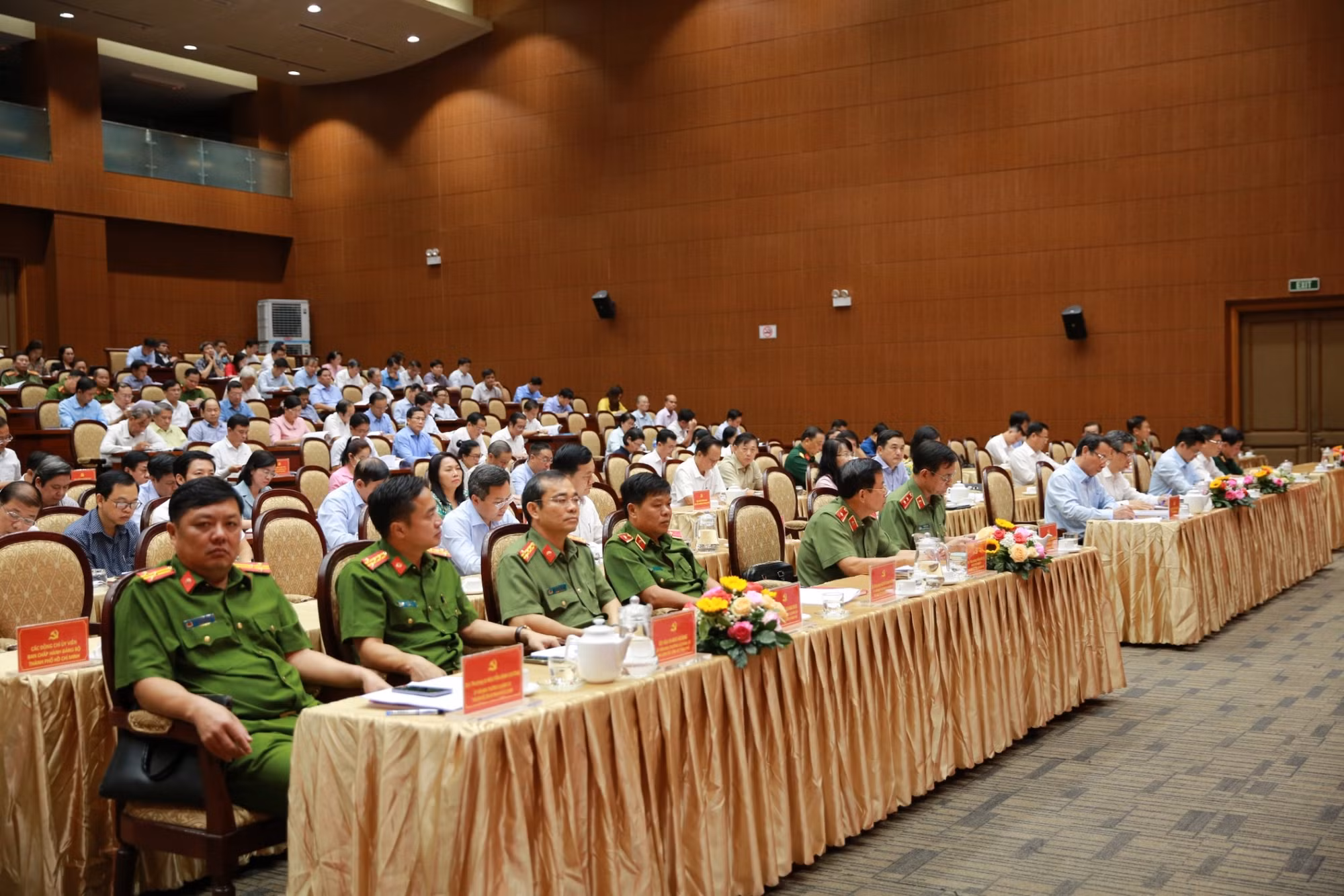 Xây dựng Công an TP Hồ Chí Minh thật sự trong sạch, vững mạnh, chính quy, tinh nhuệ, hiện đại -0