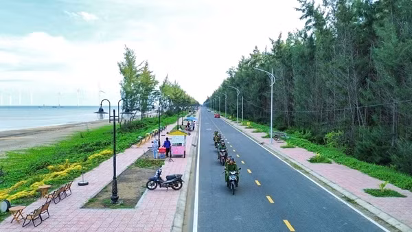 Vĩnh Long phát huy thế mạnh trung tâm kinh tế biển và năng lượng tái tạo