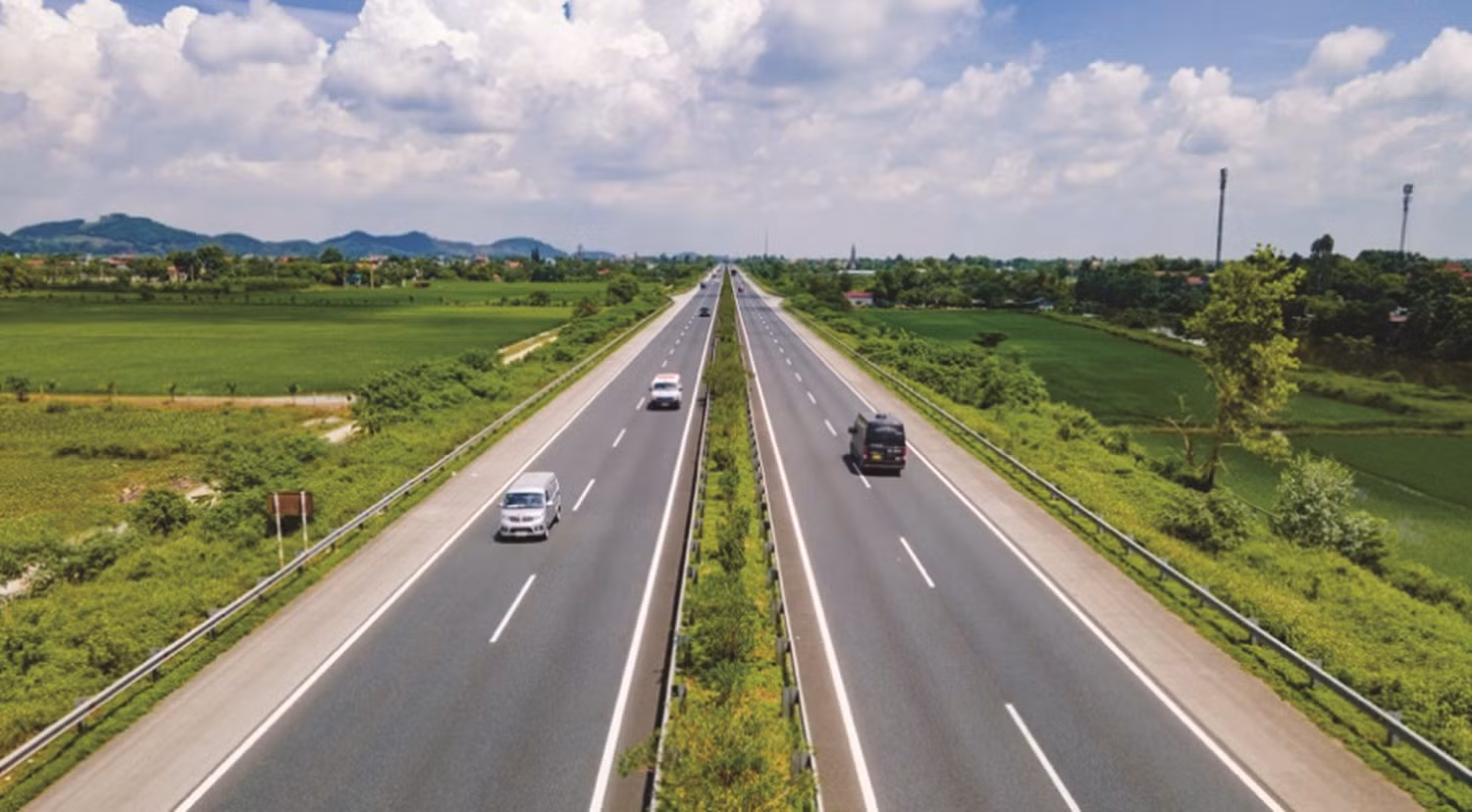 Đề xuất 152.000 tỷ đồng mở rộng cao tốc Bắc - Nam: Những tuyến đường nào sẽ được đầu tư? -0