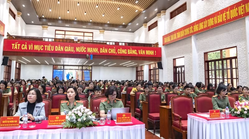 Phụ nữ CAND chuẩn bị chu đáo cho công tác đại hội -0