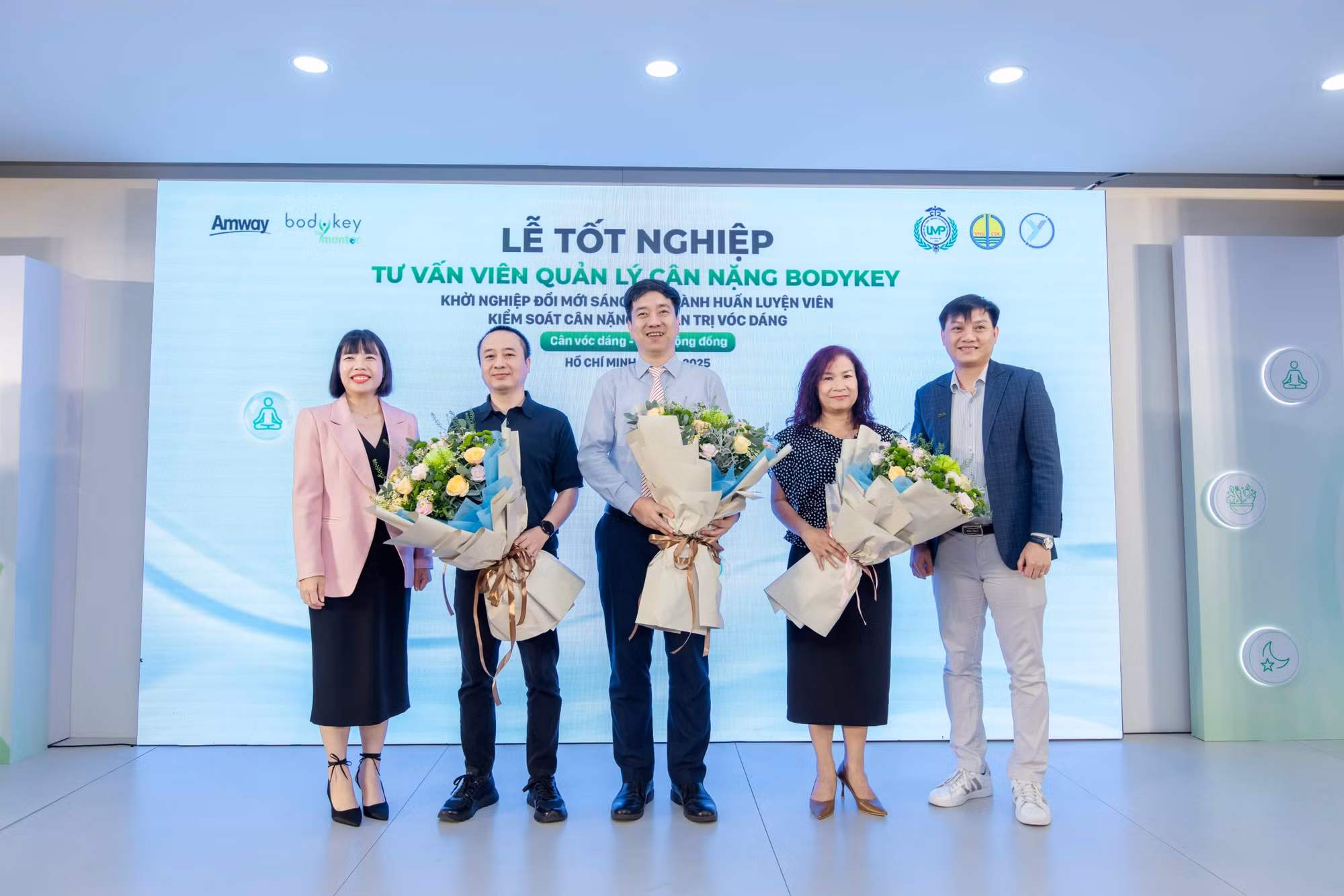 184 nhà phân phối Amway hoàn tất khoá đào tạo tư vấn viên quản lý cân nặng BodyKey 2024 -0
