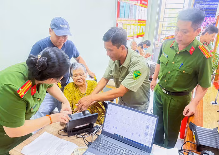 Đồng Nai : Công an cấp xã trong những ngày đầu thực hiện mô hình chính quyền địa phương 2 cấp -0