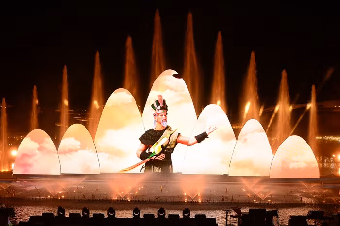 Giáo dục lịch sử dân tộc qua show diễn “Sử thi Âu Lạc” -0