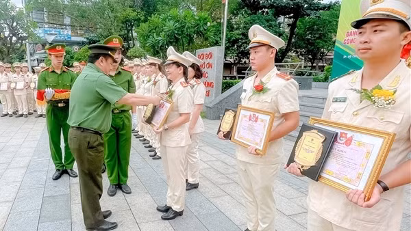 Tuyên dương 55 gương đảng viên trẻ xuất sắc Công an TP Hồ Chí Minh