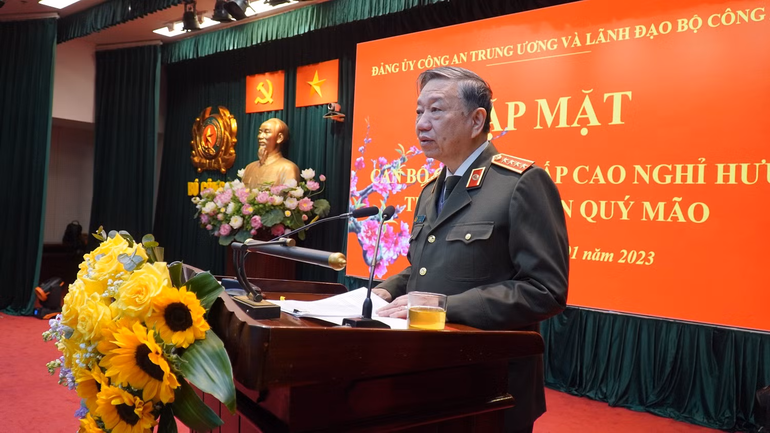 Đảng ủy Công an Trung ương, Bộ Công an gặp mặt, chúc Tết cán bộ Công an cấp cao đã nghỉ hưu tại Hà Nội -0