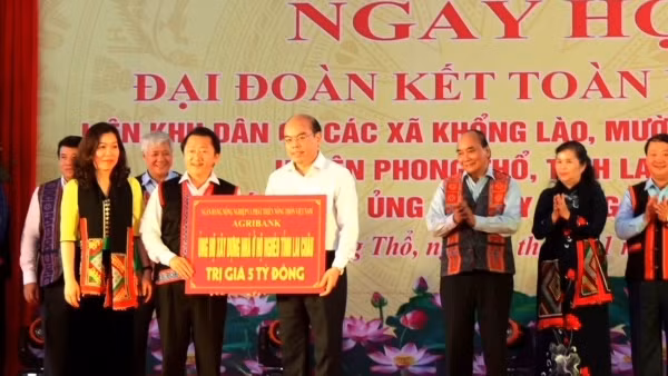 Agribank dành hơn 90 tỷ đồng hỗ trợ người nghèo, đối tượng chính sách nhân dịp Xuân Quý Mão 2023
