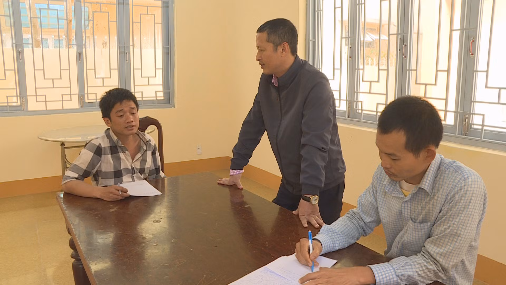 Kẻ giết người tình trong nhà nghỉ khai gì? -0