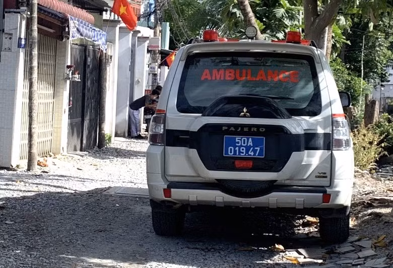 Mang cháo cho chồng phát hiện chồng tử vong bất thường trong nhà -0