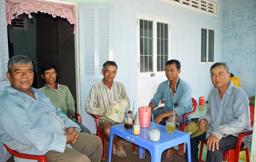 T36-Dấu ấn lão nông người Khmer trên những con đường hoa thôn quê -0