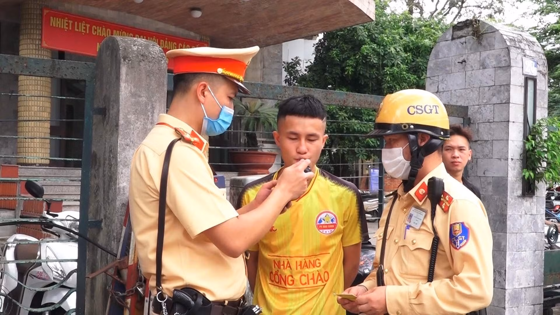 Cảnh sát giao thông kiểm tra, phát hiện xử lý trên 7.000 trường hợp vi phạm nồng độ cồn -0