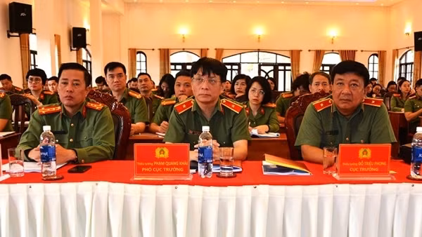 Nâng cao nghiệp vụ báo chí, xuất bản cho phóng viên, cán bộ trong CAND