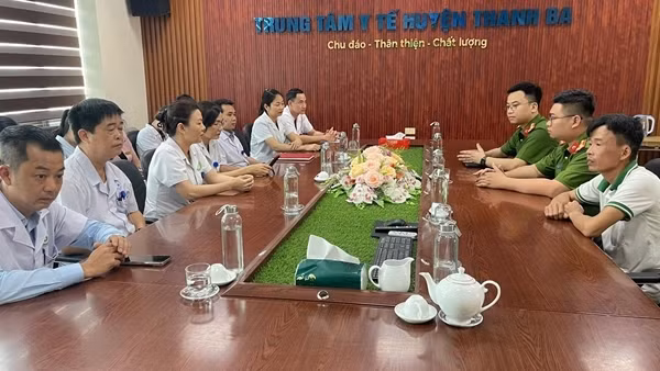 Xử phạt hành chính người đàn ông tấn công nhân viên y tế ở Phú Thọ