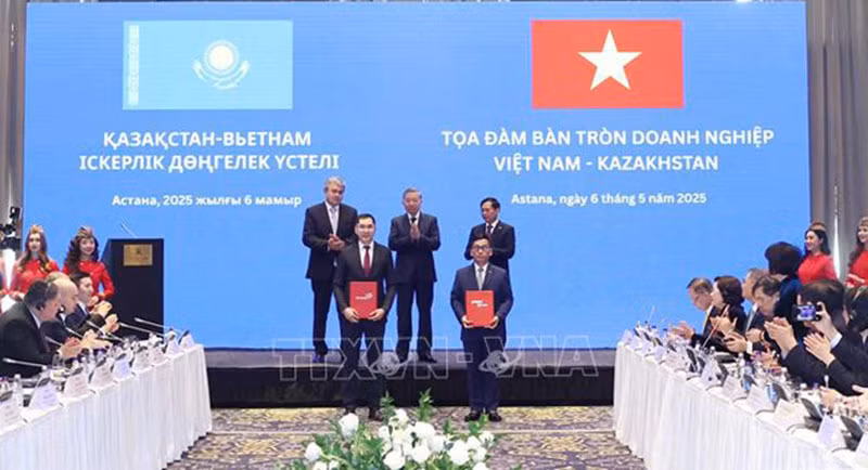 Tổng Bí thư Tô Lâm dự Tọa đàm bàn tròn doanh nghiệp Việt Nam - Kazakhstan -0